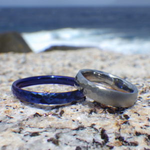 喜びと感動が沸き上がるオーダーメイドの結婚指輪　Hafnium Rings