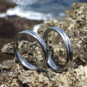 金属アレルギーの奥様を大事に想う気持ちを形に！ハフニウムの結婚指輪　Hafnium Rings