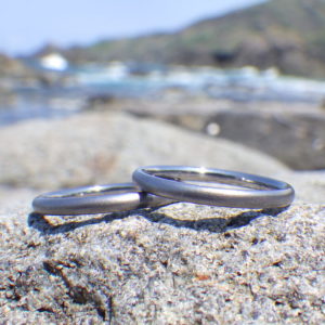 独自の冷間鍛造技術で実現・タンタルの結婚指輪　Tamtalum Rings