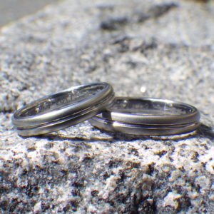素材からオーダーできる！オリジナルの結婚指輪　Tantalum & Hafnium Rings