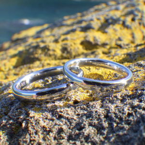 宇宙で一番希少な金属・イリジウムの結婚指輪　Iridium Rings
