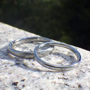 鍛造ハフニウムの指輪を生み出す工夫・ハフニウムの結婚指輪　Hafnium Rings