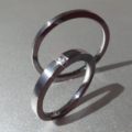 プリンセスカットダイヤモンドを留めたタンタルの結婚指輪　Princesscut Diamond Tantalum Rings