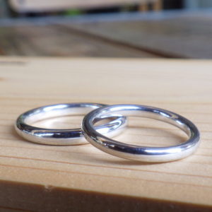 音の響きが良い！鍛造アルミニウム合金の結婚指輪　Alminium Rings