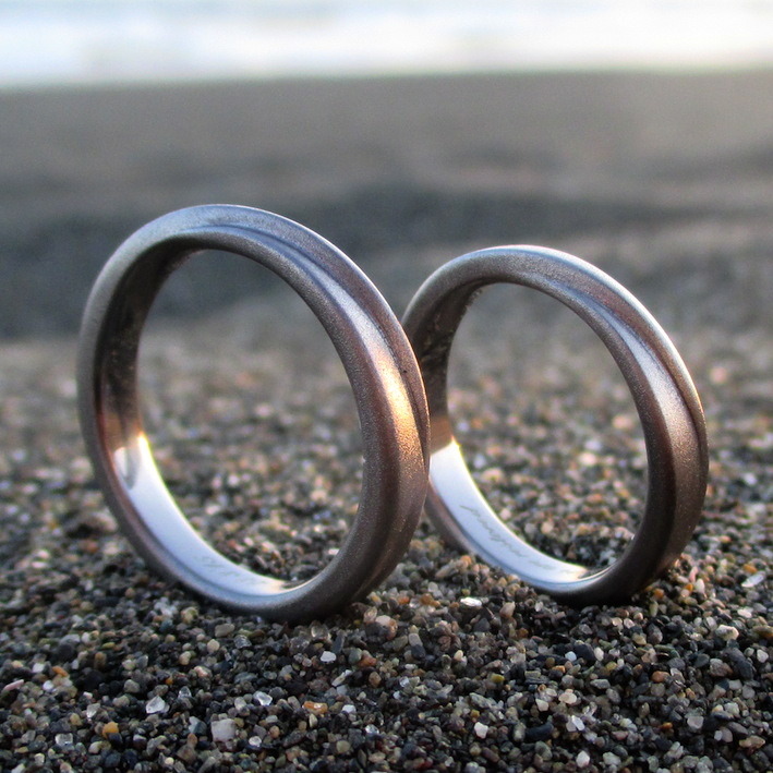 金属アレルギーにならない！こだわりのタンタルの結婚指輪　Tantalum Rings