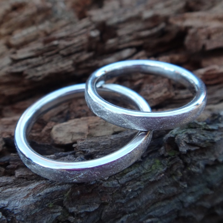 宇宙の他のどこにもない！イリジウムの結婚指輪　Iridium Rings