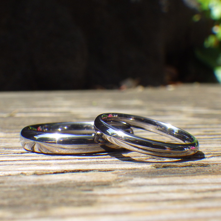 生まれてはじめて着ける指輪・タンタルの結婚指輪　Tantalum Rings