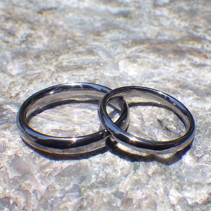 究極の着け心地の絶品リング・タンタルの結婚指輪　Tantalum Rings