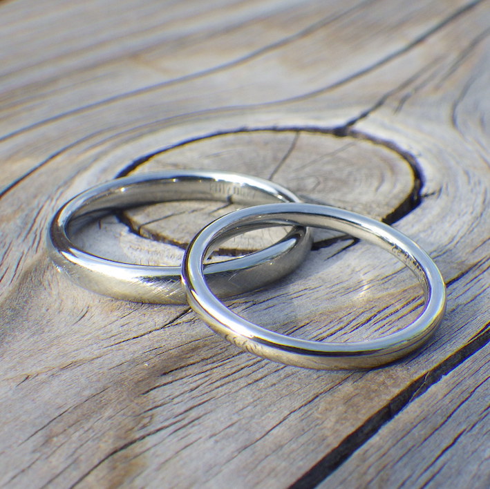 鍛造ハフニウムの指輪を生み出す工夫・ハフニウムの結婚指輪　Hafnium Rings