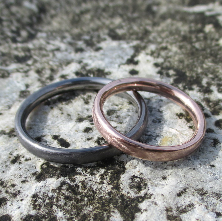 タンタルとピンクゴールドの結婚指輪　Tantalum & Pinkgold Rings