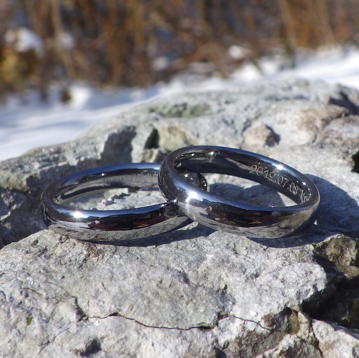 難削材であるタンタルを最高の着け心地に削り出した結婚指輪