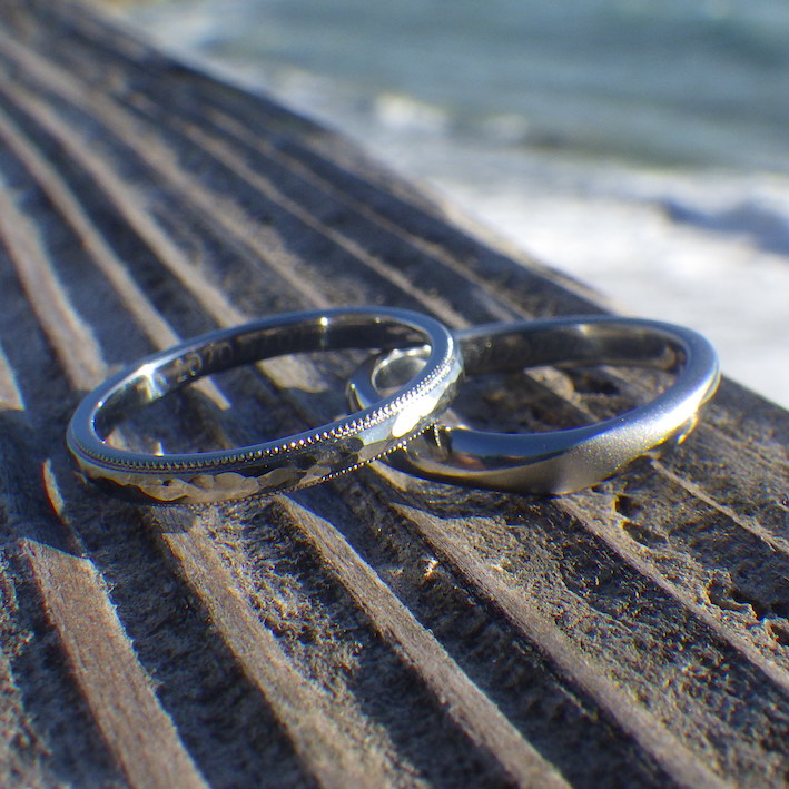 金属アレルギーでプラチナの指輪が着けられない方のために！ハフニウムの結婚指輪