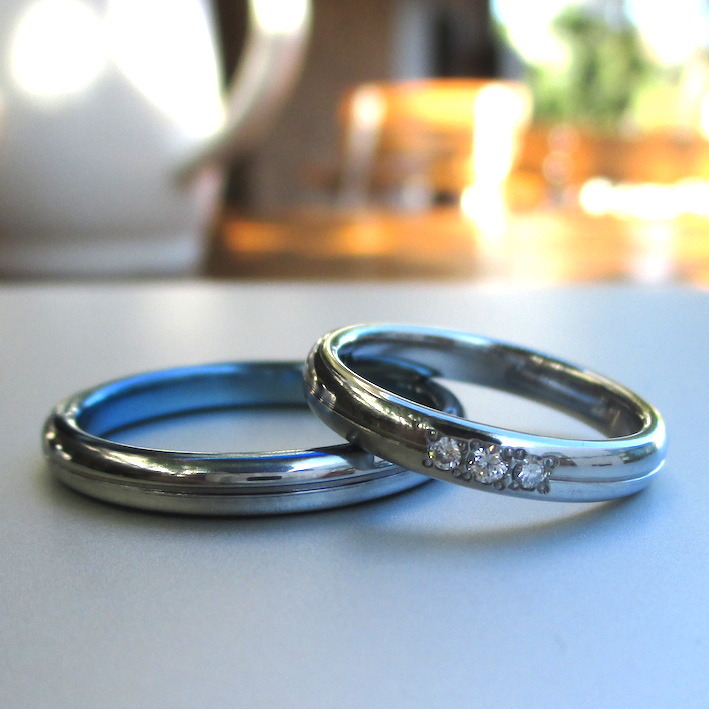 ハフニウムとジルコニウムを組み合わせた結婚指輪　Hafnium & Zirconium Rings