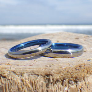 幸せな青い指輪・ハフニウムの結婚指輪
