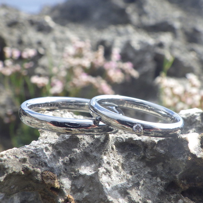 サプライズよりも、二人でずっと着けられる喜び！ハフニウムの結婚指輪　Hafnium Rings