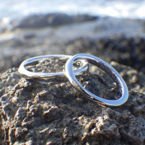 こだわりの冷間鍛造製法・イリジウム割プラチナの結婚指輪　Platinum Rings