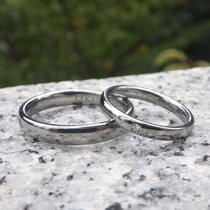 人間が心地良いユニバーサルなデザイン・ハフニウムの結婚指輪　Hafnium Rings