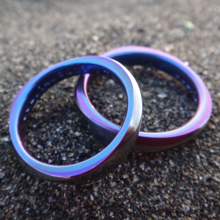 タンタル×ジルコニウムの絶妙の色合わせの結婚指輪　Tantalum/Zirconium Combination Rings