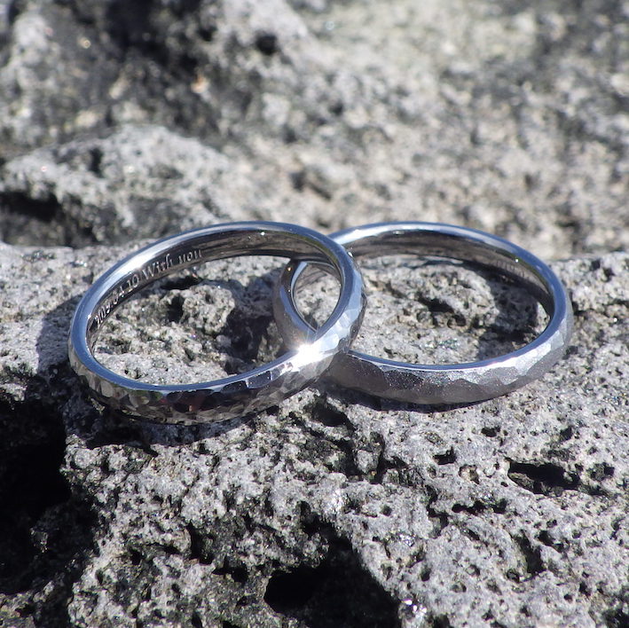 仕上げの違いによって見せるタンタルの様々な表情・タンタルの結婚指輪　Tantalum Rings