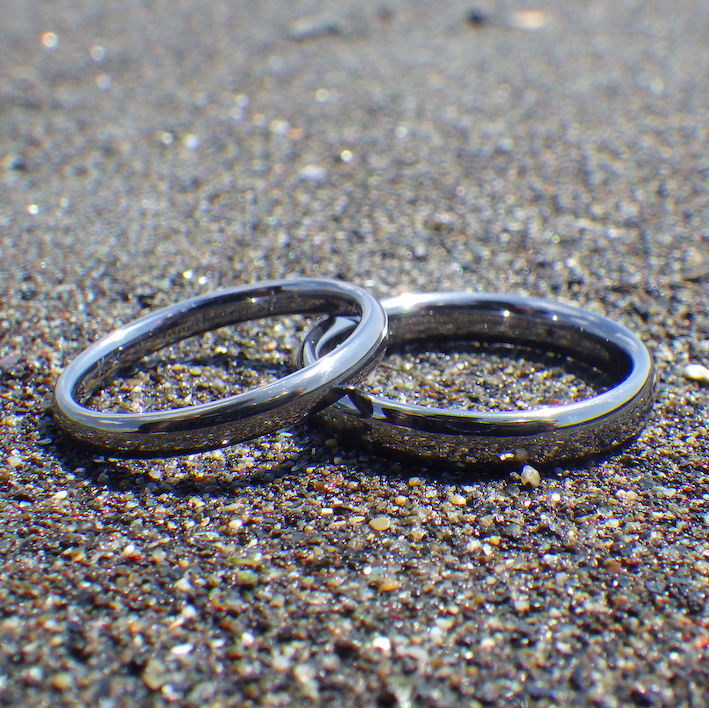 作り手に注文できる本物のオーダーメイド・タンタルの結婚指輪　Tantalum Rings