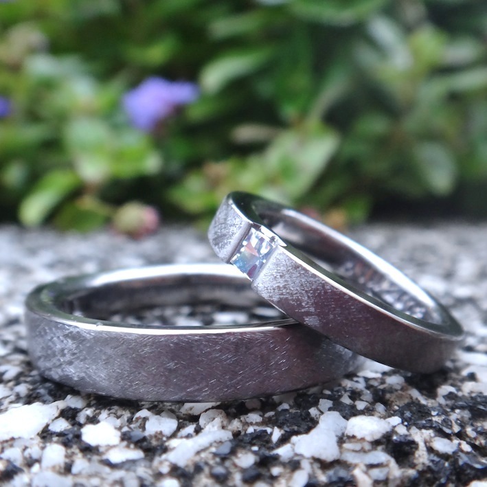 タンタルの指輪にディアナサンダイヤモンド　Tantalum & Diana Sun Diamond
