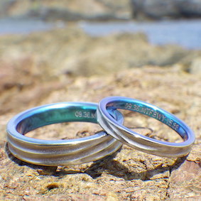 金属アレルギー対応のジルコニウムの結婚指輪