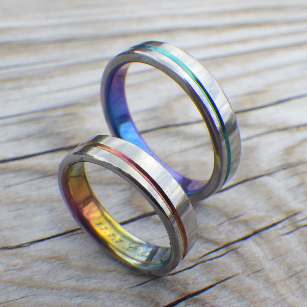 目の覚めるような鮮やかさ！ジルコニウムの結婚指輪　Zirconium Rings