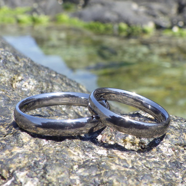生涯に渡って心地よさを感じられるタンタルの結婚指輪　Tantalum Rings
