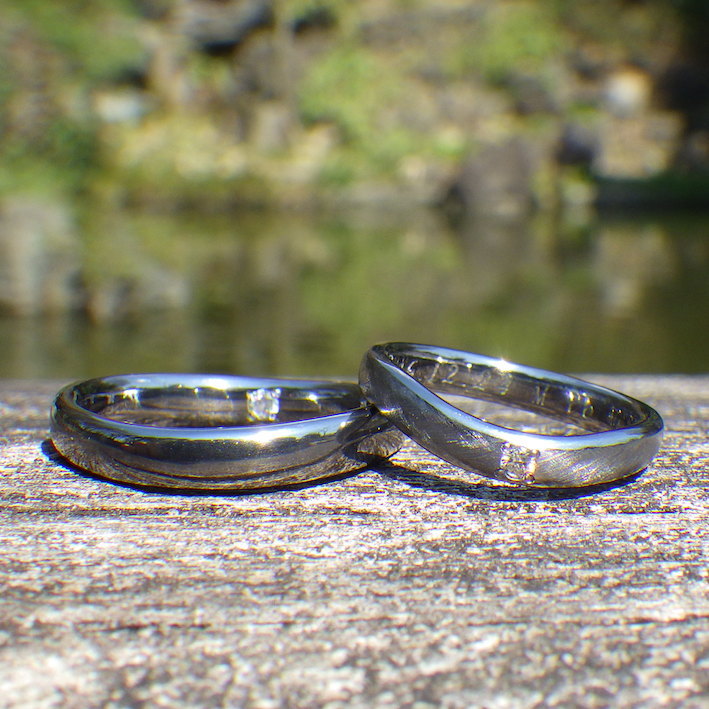 ダイヤモンドとタンタルの美しい組み合わせ・タンタルの結婚指輪　Tantalum Rings