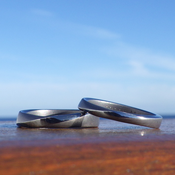 メールオーダーでお作りしたタンタルの結婚指輪　Tantalum Rings