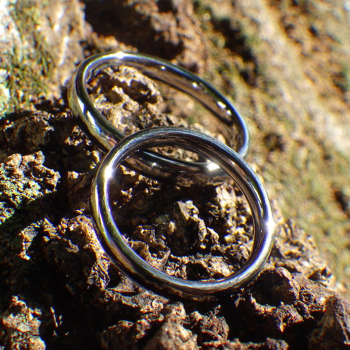 金属アレルギーでも安心して着けられるタンタルの結婚指輪　Tantalum Rings
