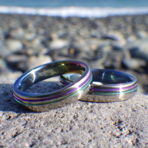 ジルコニウムの多色刷り発色を施した結婚指輪　Zirconium Rings
