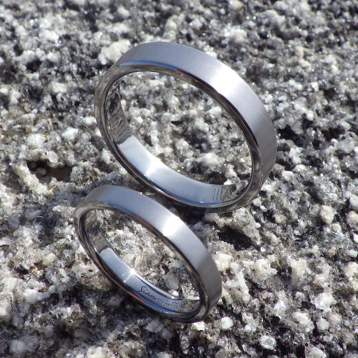 制作ストーリーも楽しい思い出・タンタルの結婚指輪　Tantalum Rings