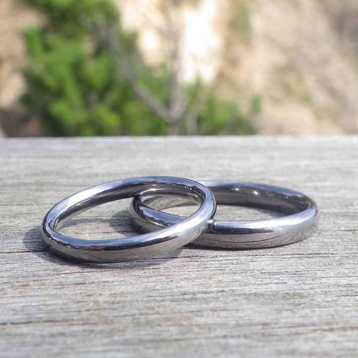 金属元素のテーマパーク！？その中から選んだタンタルの結婚指輪　Tantalum Rings