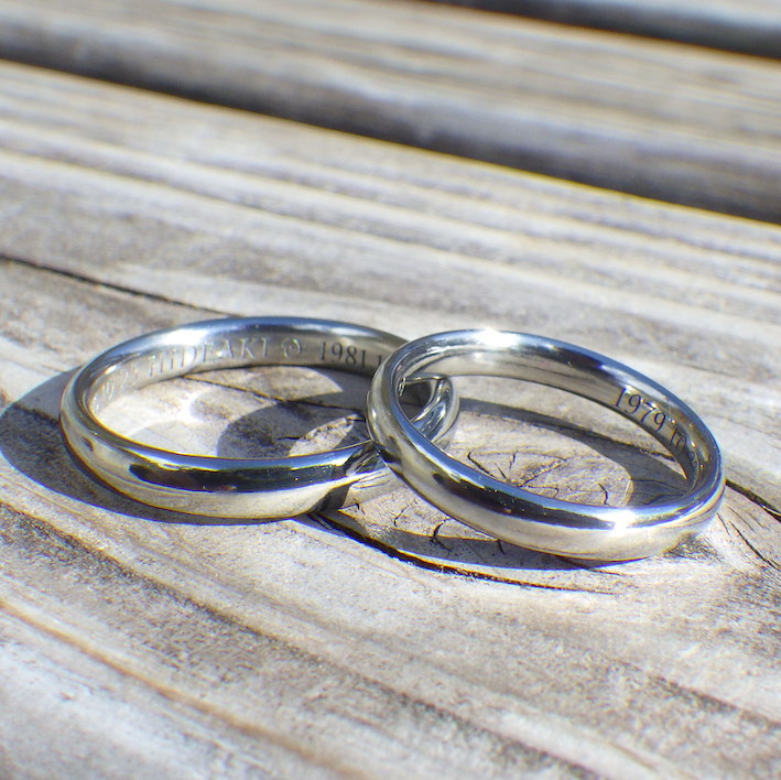 金属アレルギーの心配がないハフニウムの結婚指輪　Hafnium Rings