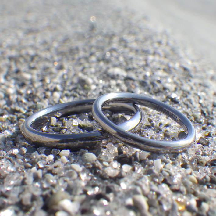 機能美をとことんまで追求したタンタルの結婚指輪　Tantalum Rings