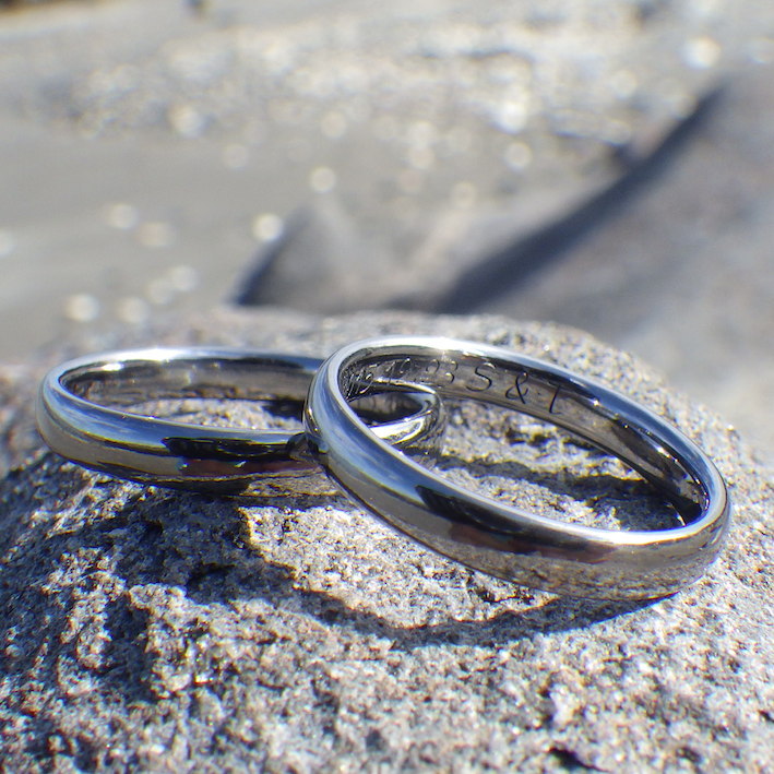 夏の汗でも不快になりにくい！タンタルの結婚指輪　Tantalum Rings