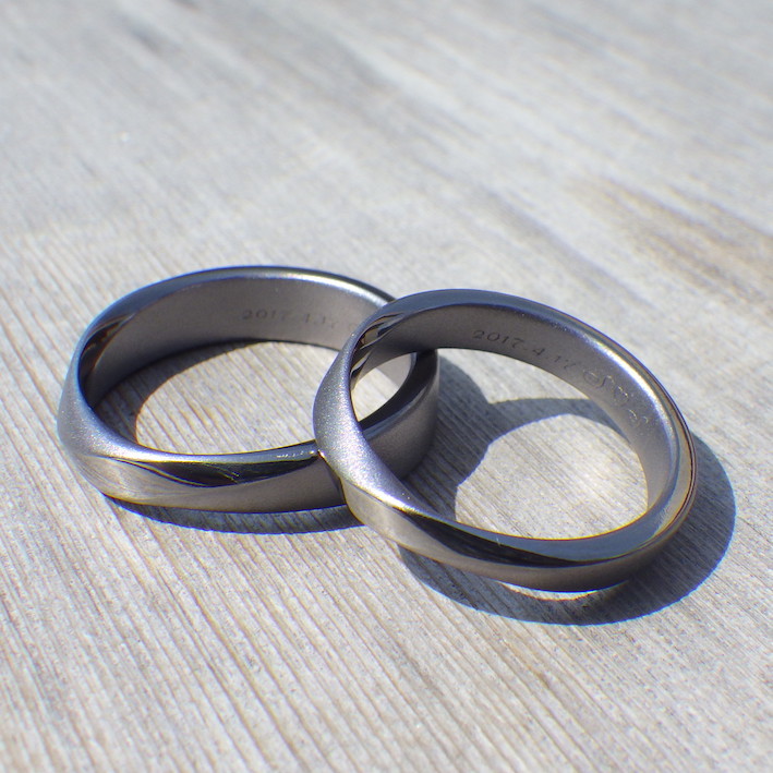 安全で心地よいタンタルの結婚指輪　Tantalum Rings