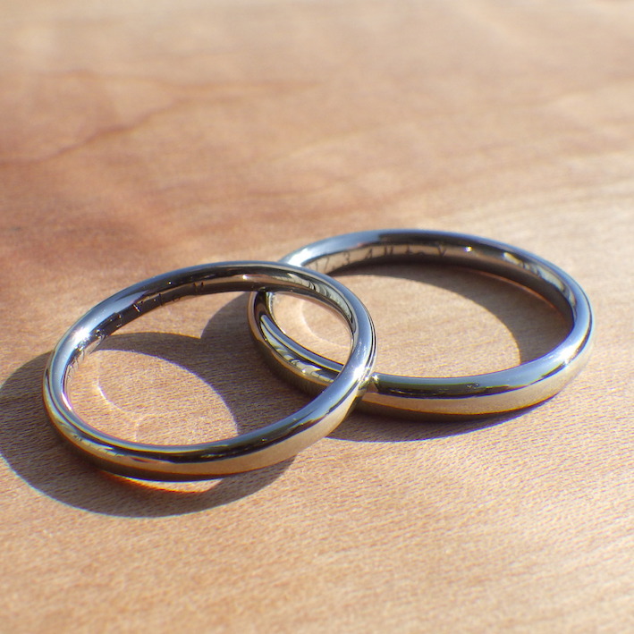 ストレスフリーの最高の素材・ハフニウムの結婚指輪　Hafnium Rings